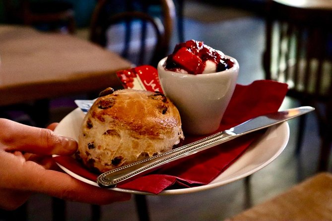 Private Food Tour of Edinburgh with Haggis, Scotch & More - What the private format changes