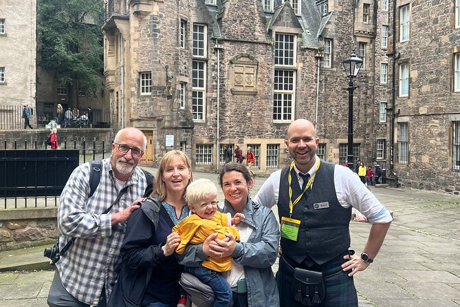 Private Royal Mile walking tour - Discover the history of our most famous street - Murders, shootings, and civil wars along the way