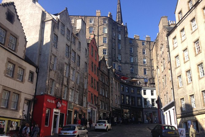 Private Walk: Edinburgh Old Town and New Town - Gerry’s guiding style and personal planning
