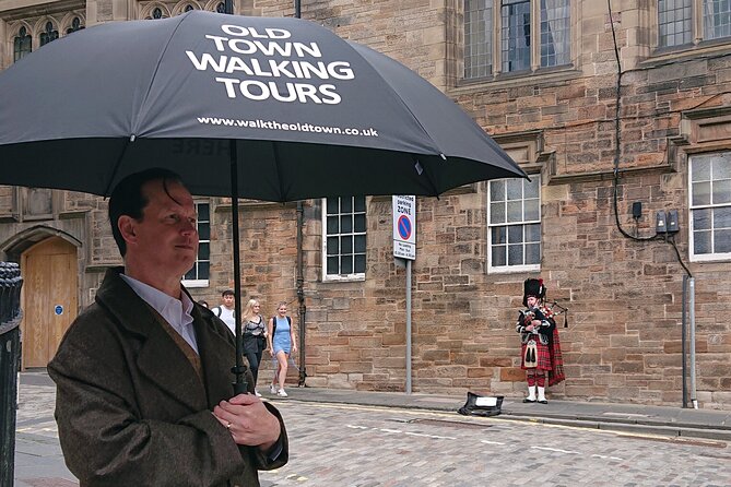 Rebel!Rebel! Jacobite Tour - Outlander's Scotland - St Giles’ Cathedral and the Royal Mile’s crowded centuries