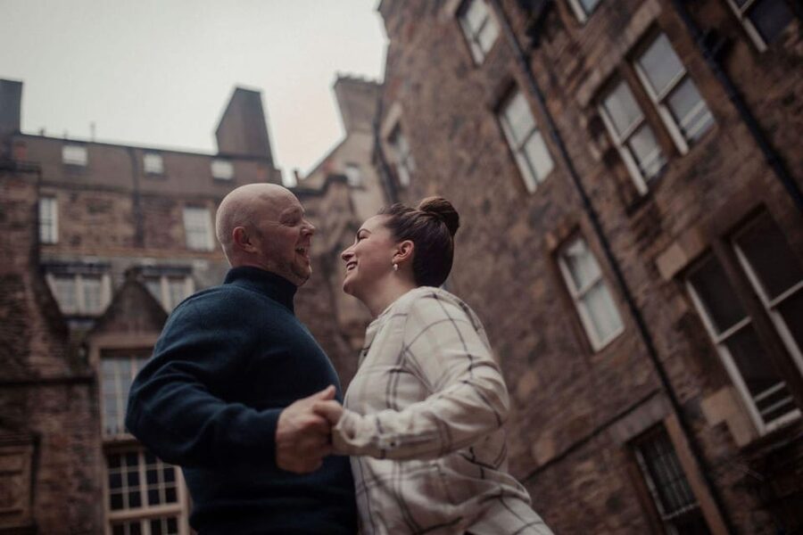 Romantic Photoshoot Experience for Couples in Edinburgh - The Photographer Makes the Difference