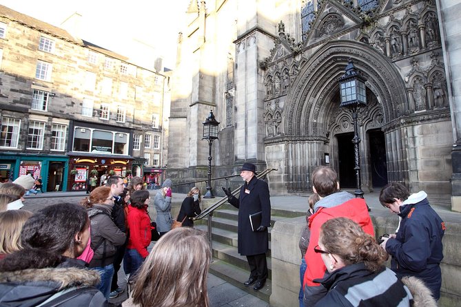 Royal Mile and Edinburgh Castle - Small Group Walking Tour - John Knox House and the route to Castlehill