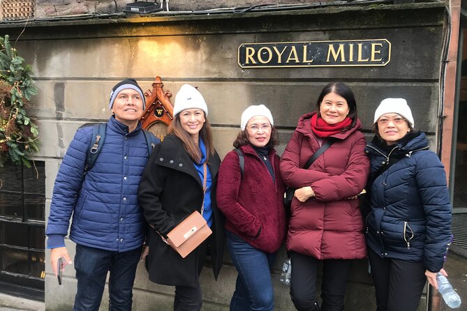 Scotch Tour Edinburgh with a Local Expert: Private & 100% Personalized - What a distillery or whisky cellar adds