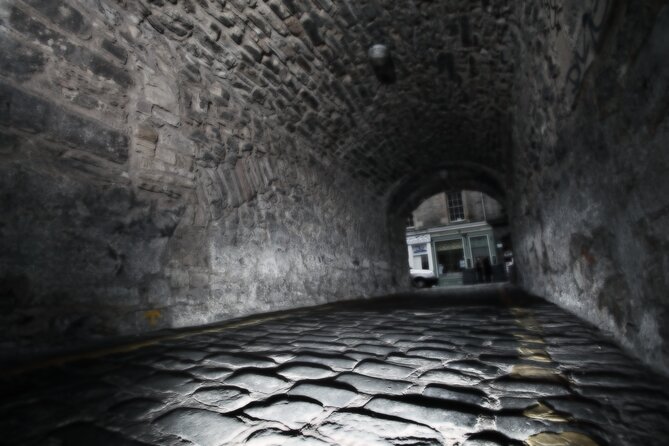 Small Group Edinburgh Underground Vaults & Graveyard Ghost Tour - Canongate Kirkyard and its famous graves