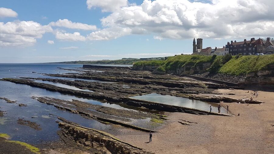 St Andrews: 90-Minute Historical Walking Tour - St Andrews Castle and the stories around it