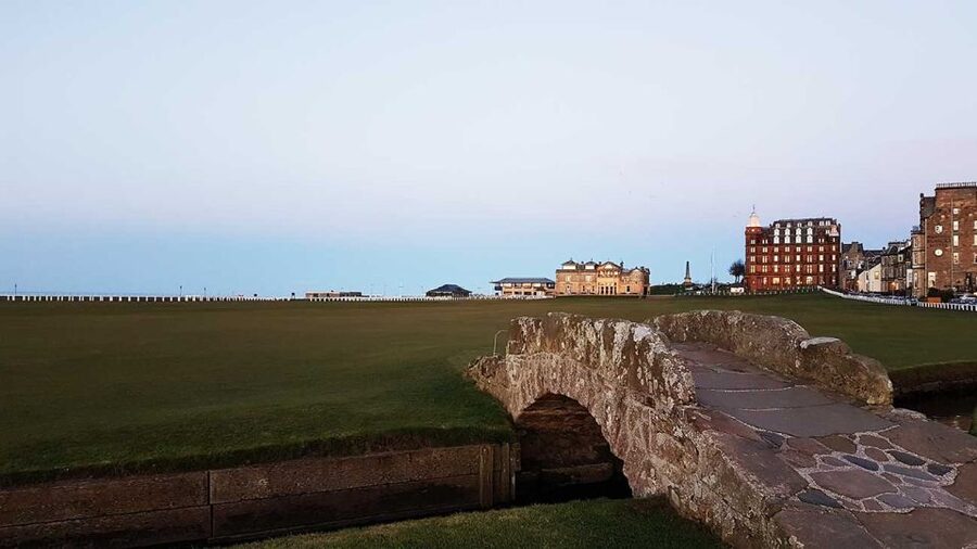 St Andrews: Guided Walking Tour, 12pm, 2pm daily - Unusual details beyond the headline sights