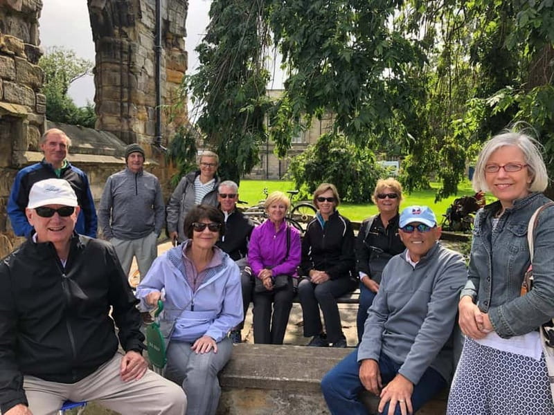 St Andrews: Top Sights Guided Walking Tour - Beginning at the Martyr’s Memorial