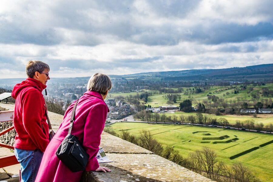 Stirling Castle, Highland Lochs & Whisky Tour from Edinburgh - Who should choose this Scotland day trip?