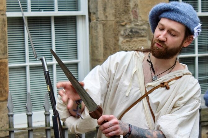 The History Behind Outlander Tour - Why the Outlander connection works best in Edinburgh’s Old Town