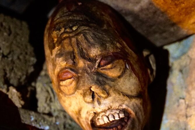The World Famous Underground Ghost Tour - Walking Edinburgh’s closes and wynds