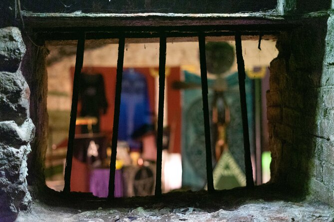 Underground Vaults Walking Tour in Edinburgh Old Town - Edinburgh’s second city beneath South Bridge
