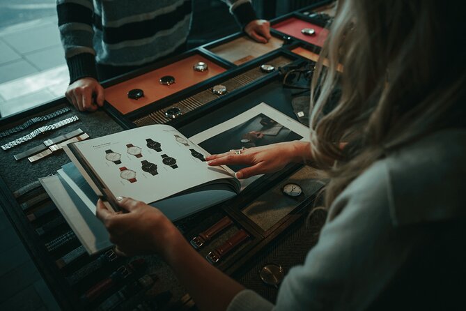 Watch Building Experience - St Andrews - Choosing a case, dial, and strap