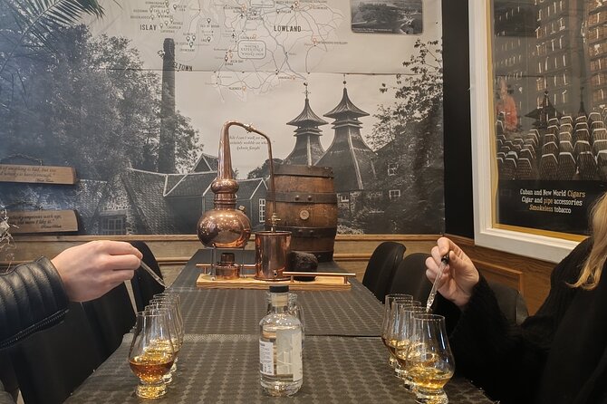 Whisky tasting experience - Five drams and a short lesson in Scotch